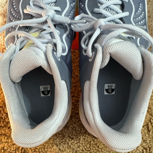 NIB, Nike Fly-By Mid 3, Multiple Sizes - Picture 3 of 8